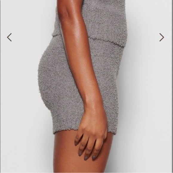 SKIMS cozy knit shorts in smoke - Picture 2 of 7